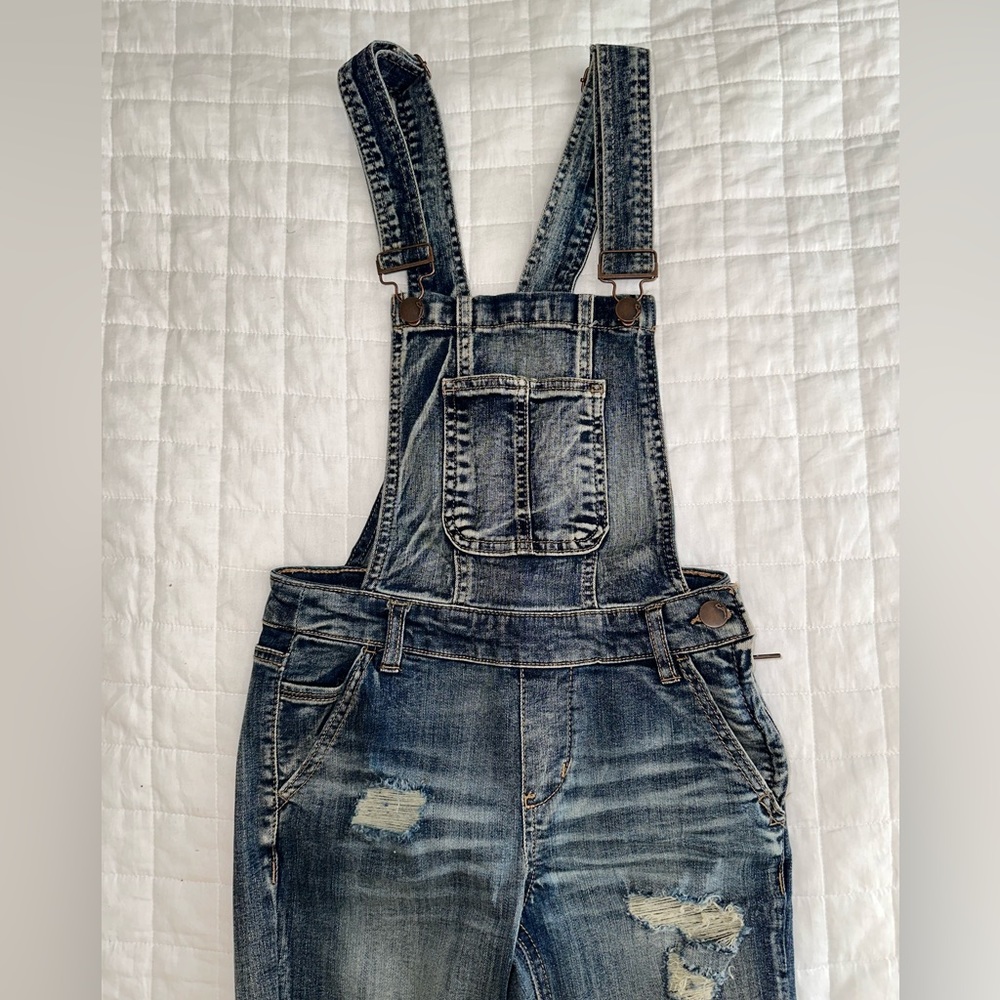⭐️Jean overalls- never worn. Size 1⭐️